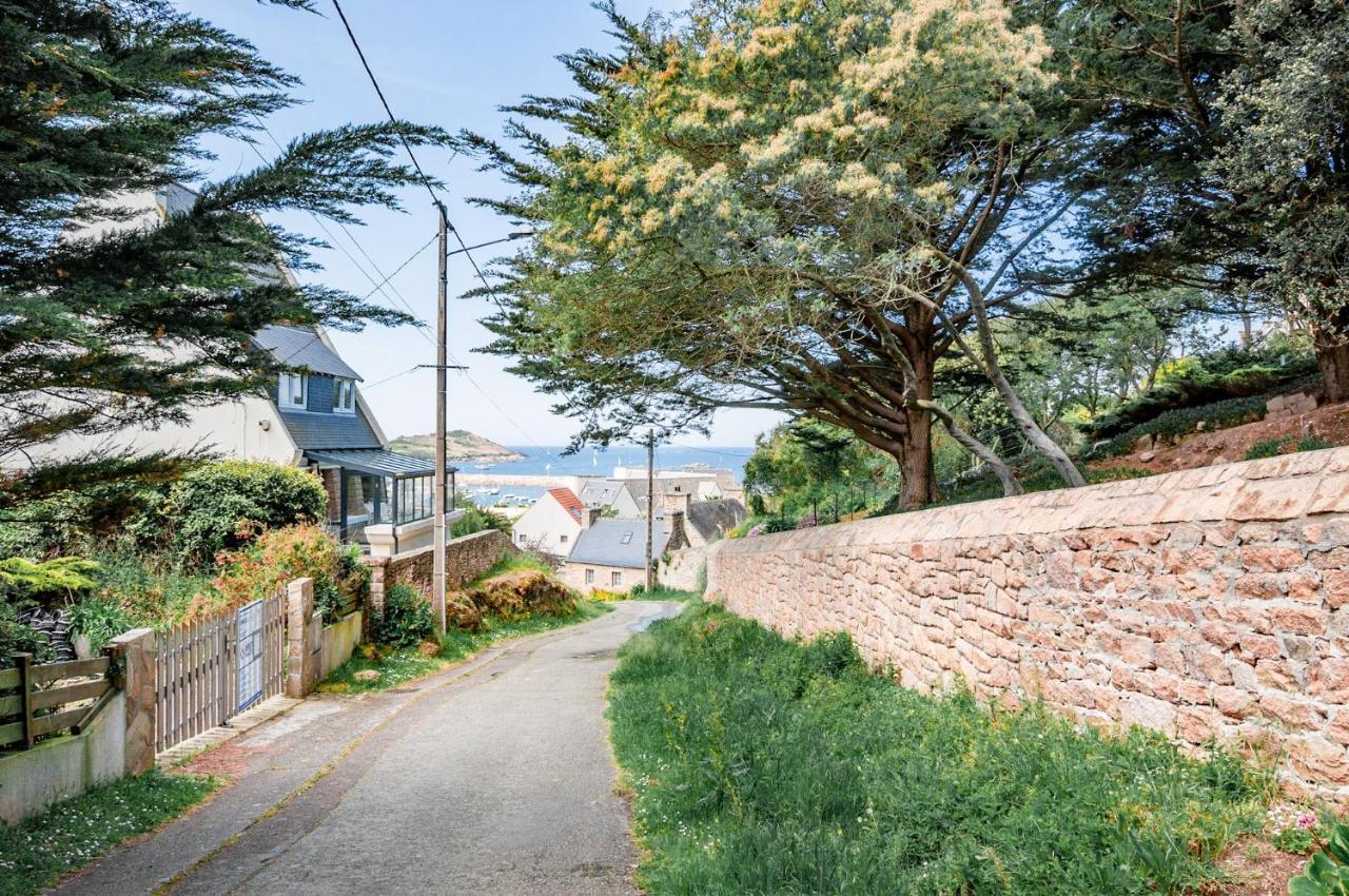 Vue Mer Cote De Granit Rose En Bretagne Trébeurden Exterior photo